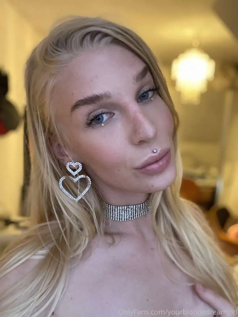 Celine Dijjon archive photo 9